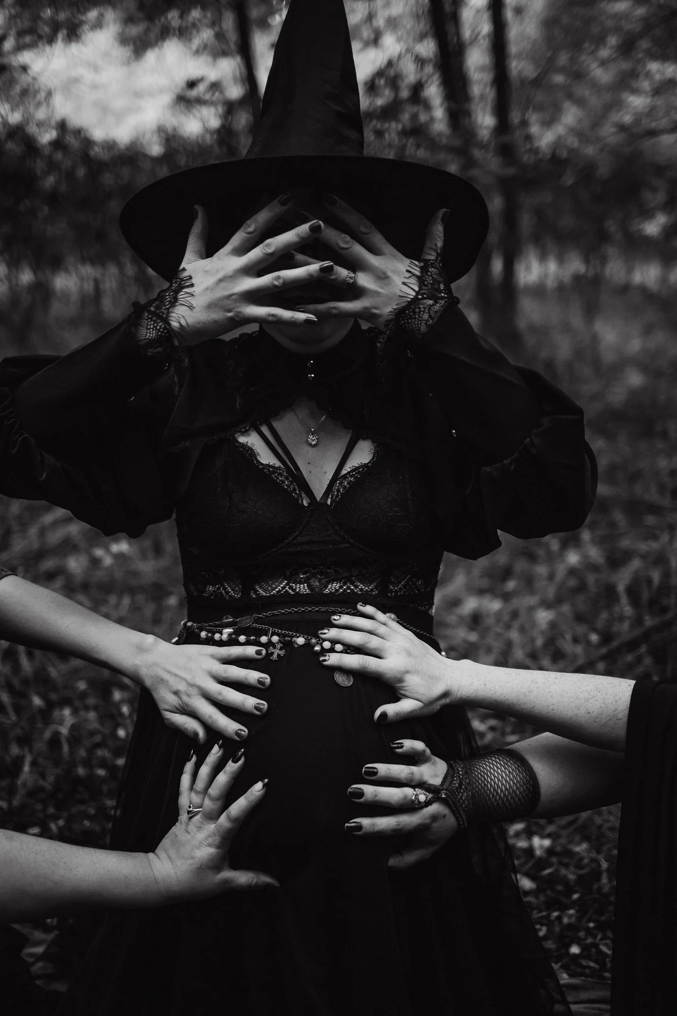 Witchy Maternity Session in Nature with Friends - Unique Maternity